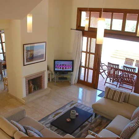 Imagine Renting This Beautiful With Majestic Views Limni Κούκλια