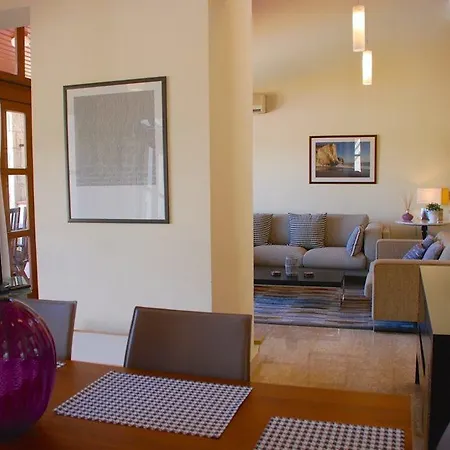 Imagine Renting This Beautiful With Majestic Views Limni *